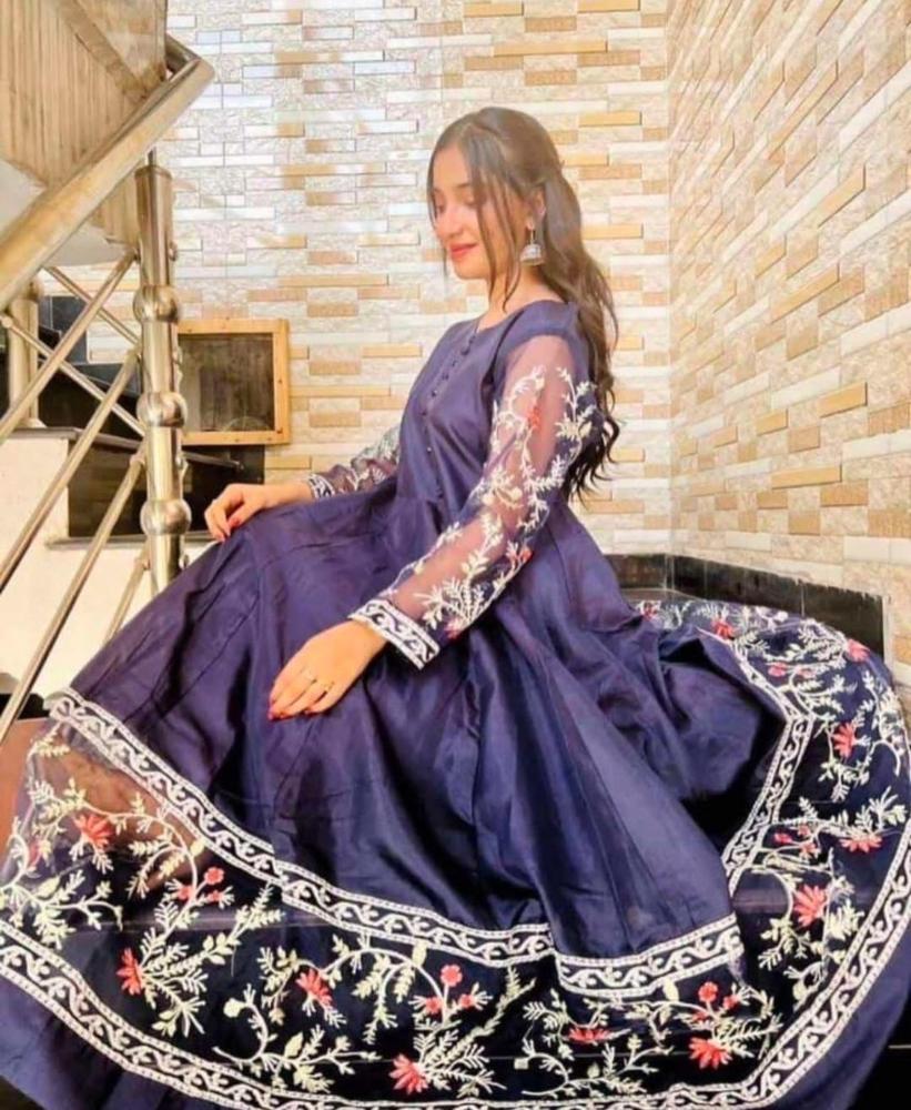 3 Pcs Woman's Stitched Cotton Silk Embroidered Maxi
